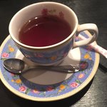 幹 - ランチはドリンク付き。紅茶を頂きました。