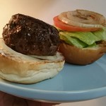 自家製スキッパーズ２，０風ハンバーガー♡
