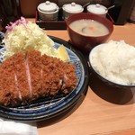 とんかつ檍 銀座8丁目店 - 上ロースかつ定食