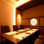 Onzoushi Matsuroku-Ya - 最大6名様までご利用頂けるテーブル席完全個室