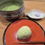 抹茶と季節の生菓子