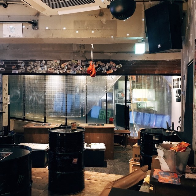 Fight Club 428 ファイトクラブ シブヤ 渋谷 バー 食べログ