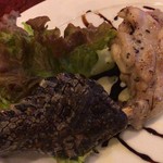 肉バル パンとサーカス - ワニのコンフィ