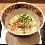 先付：車海老 淀大根 蕗の薹 白味噌仕立て