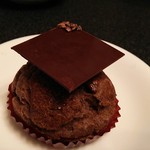 ラ・メゾン　ド　ジュン - チョコレートシュークリーム。