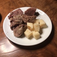 カルネジーオ イースト - 