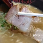 丸徳ラーメン - 美味しいチャーシュー