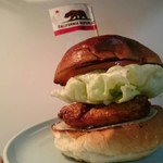 峰屋 - 自家製チキン竜田バーガー(^-^)/