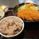 鶏龍軒 - ロースかつ定食    850円