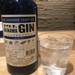 日本酒バル どろん - 沖縄のクラフトジンで作ったジントニック。シークワーサーの香りがアクセントになっていて美味しかったです