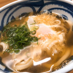 本格手打ちうどん まごころ - 月見うどん