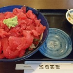 かんのん - 東丼（あずまどん）・アサリの味噌汁、小鉢、お漬け物付