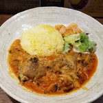 SPICY CURRY 魯珈 - 東南アジア風酢筍と高菜と豚スペアリブのカレー