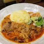 SPICY CURRY 魯珈 - 東南アジア風酢筍と高菜と豚スペアリブのカレー