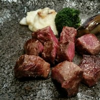 鉄板焼き あおやま - 黒毛和牛ランプ１００g。