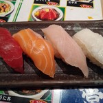 寿司の魚常 - とりあえず4貫260円