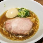 煮干しそば 虎愼 - すぐそばです。