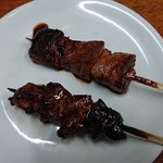 ホルモン - かしらとレバー

タレでいただきます