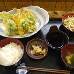 照島海の駅 食堂 - 