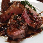 Cucina Italiana e Gastronomia CICCIO - 仔羊ロースのロースト  三種類の胡椒のオイルソース