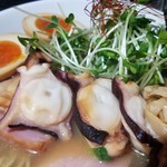 塩そば専門店 桑ばら - カルクスモーキーキムラの燻製そば 今日はタコ！！