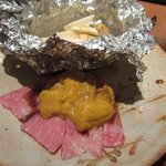 鳥茂 - 松茸、ウニと牛刺しで巻いて２