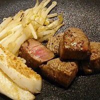 ぷれじでんと千房 シェラトン都ホテル大阪店 - 極 フィレステーキ 80ｇ コース 5,800 円+税464円＝6,264円 (サラダ＋アオリイカ・水タコの鉄板焼＋鹿児島黒毛和牛 フィレ 80ｇ＋ご飯・椀物・香物＋デザート) 2019年02月