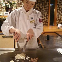 ぷれじでんと千房 シェラトン都ホテル大阪店 - 極 フィレステーキ 80ｇ コース 5,800 円+税464円＝6,264円 (サラダ＋アオリイカ・水タコの鉄板焼＋鹿児島黒毛和牛 フィレ 80ｇ＋ご飯・椀物・香物＋デザート) 2019年02月