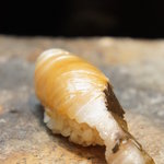 日本橋橘町　都寿司 - 藁で炙った鰆♪香りの豊かさに眩暈がします。（2011/4）