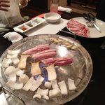 合鴨・白金豚専門店 韓国料理 板 PAN - 【板-PAN】綺麗な水晶板で焼いてくれます♪
