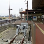 ボラード - ［2018/12］宇野線は宇野駅で行き止まりですが、ここでフェリーに乗り換えて、多くの方が四国に渡りました。