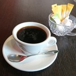 カフェ＆バル 掌 - 