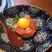 蕃 YORONIKU - ぶつ切りユッケ