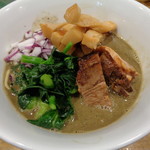 煮干し中華そば 一剣 - 濃いめのスープがインパクトある