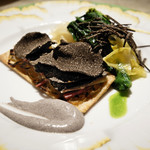 ル・ジャルダン・デ・サヴール - トリュフとパルミジャーノのタルト ピサラディエ風