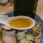 中華そば 多賀野 - スープ