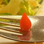 フライングガーデン - サラダに入ってるこれ、スウィーティードロップというらしいです(マキくん談)