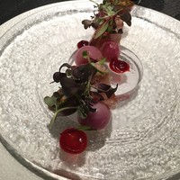 Élan - 天然ブリ　赤い野菜　ビーツ　トスカーナトマト