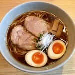 山崎麺二郎 - らーめん（味付け玉子）