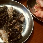 Yakiniku Horumon Doujou Yamiichi Nikusakaba - ナンナン(塩)￥520-
                        センマイ(塩)￥630-