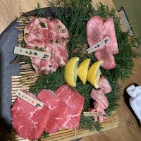 炭火焼肉 牛仁 一番町本店 - 