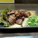 つかふき屋 - 鶏ホルモン炭火焼き