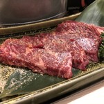 神戸牛 焼肉 利休 - 