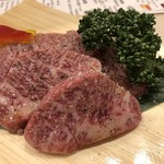 神戸牛 焼肉 利休 - 