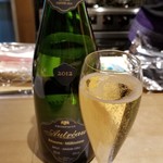 馳走 啐啄一十  - お酒①オートロー・ド・シャンピヨン・グラン・クリュ・レゼルヴ・ミレジム 2012
      シャルドネ50%、ピノ・ノワール50%