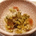 馳走 啐啄一十  - ⑲鹿児島牛(部位聞き忘れ)の炭火炙り牛丼と源助大根(石川県金沢産)と京人参の古漬け