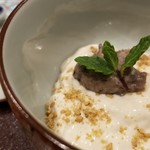 馳走 啐啄一十  - ⑳胡麻プリンの丹羽黒大豆(兵庫県丹波笹山産)餡のせ
      モチモチぶるぶるな食感と控えめな甘さ、滑らかな口溶け。
      黒大豆の餡はいつもの小豆餡よりも更に優しい甘さと溶ける様な円やかさ。