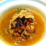 潮夢来 - 季節野菜の湯葉包みの中身。
      