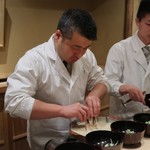 富小路 やま岸 - 白味噌の鍋でしゃぶしゃぶ