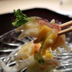 富小路 やま岸 - うるいと浜防風の食感が楽しい！
      幸せの一口でした♪